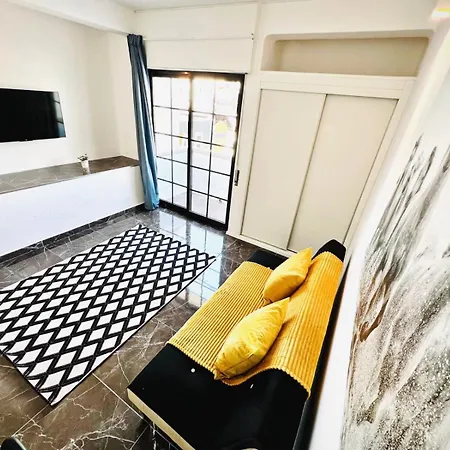 Flat Luxuous Da Oura Daire